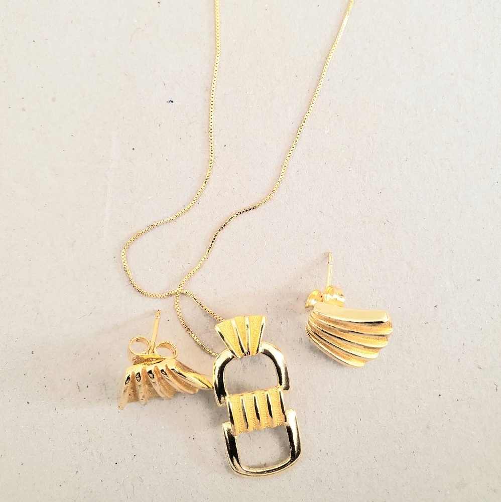 Necklace & Earrings sets